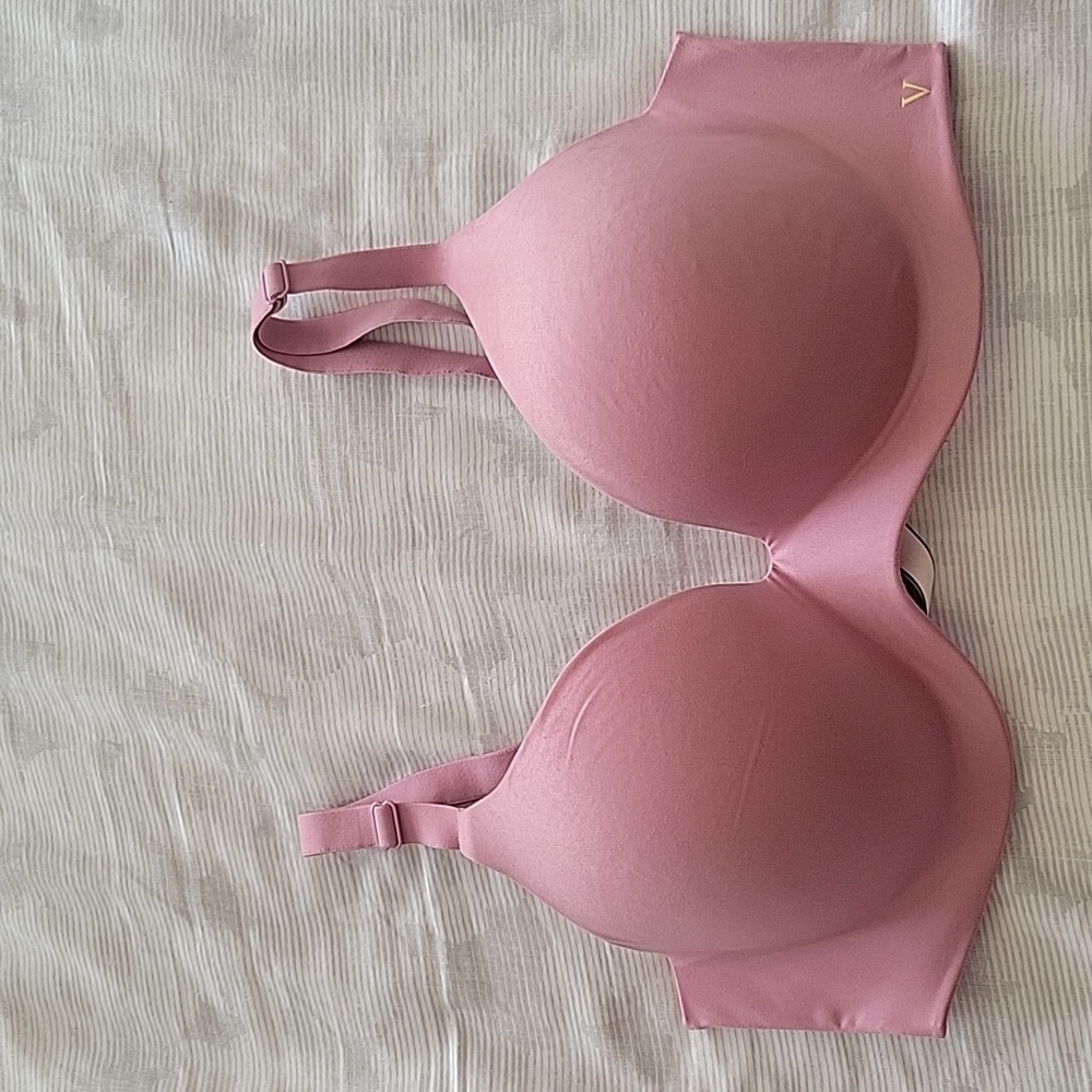 Victoria Secret 36 D bra Pink